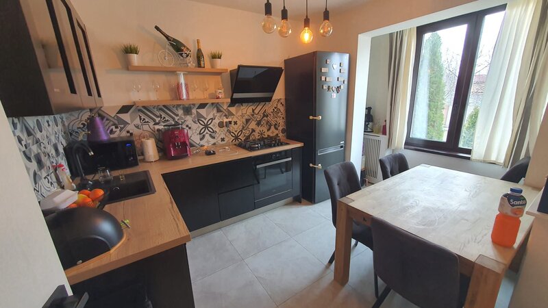 Popesti-Leordeni, 15 minute de metrou Berceni, vila mobilata si utilata