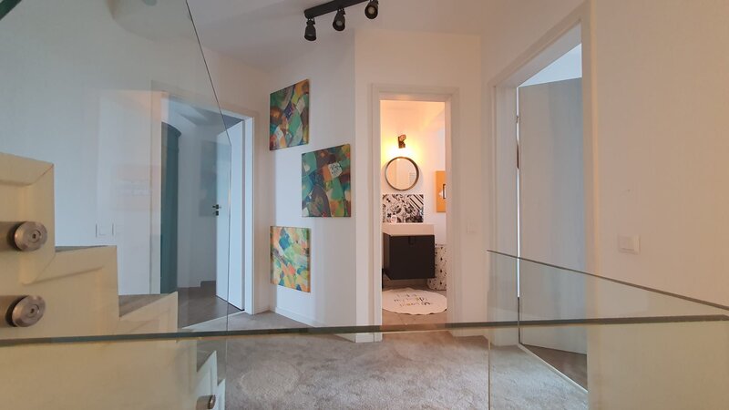 Popesti-Leordeni, 15 minute de metrou Berceni, vila mobilata si utilata